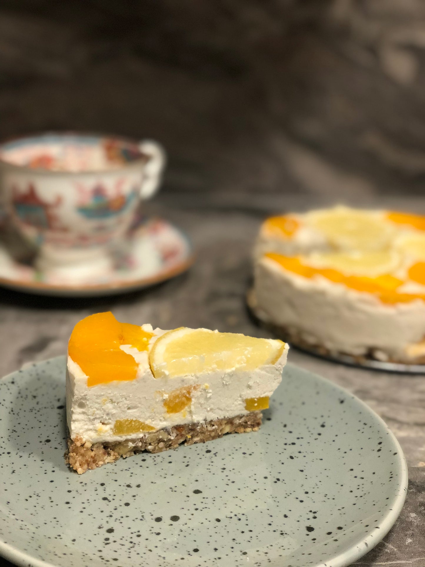 Persikų žaliavalgiškas tortas